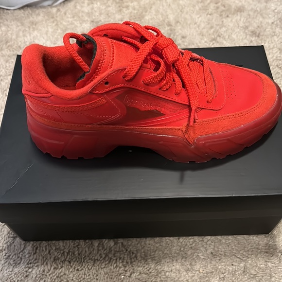 Cardi B collab Reebok - Picture 4 of 5